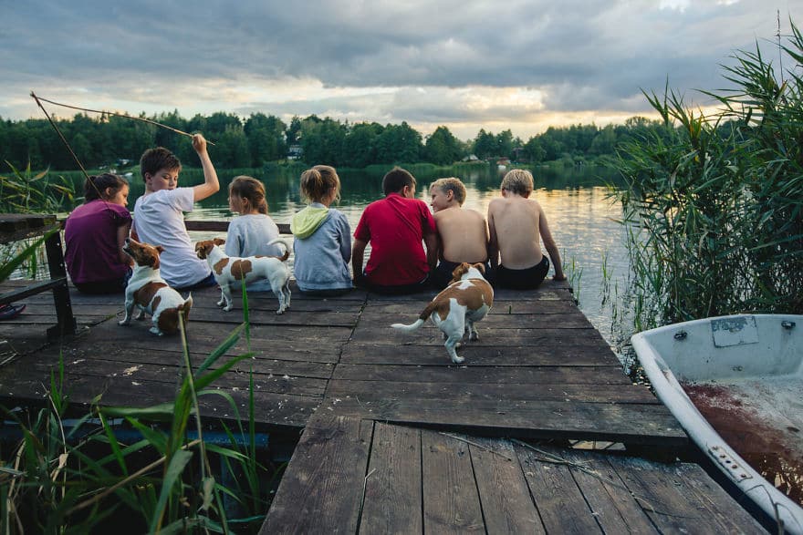 Берег детства. Лето в деревне дети. Детство в деревне. Лето в деревне детство. Детство в деревне летом.